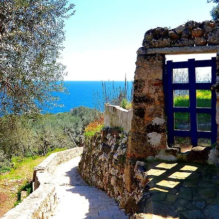 White Salento Oda ve Kahvaltı