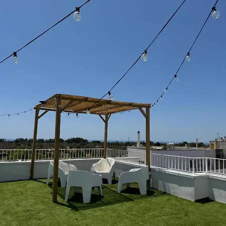 Oda ve Kahvaltı White Salento 3*