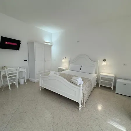 White Salento 3*