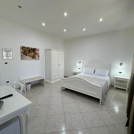 فندق مبيت وإفطار White Salento 3*