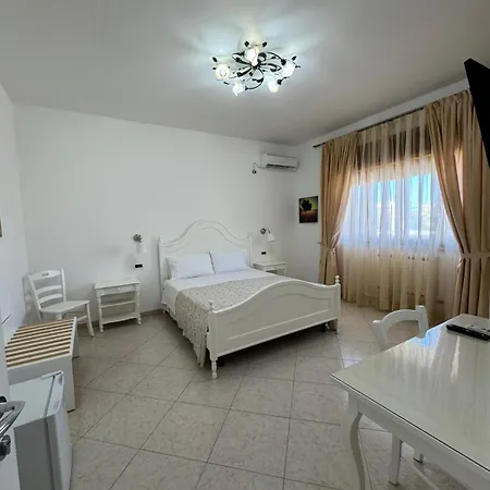 White Salento 3*