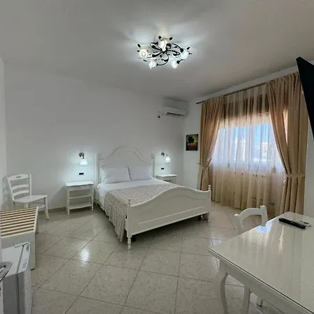 White Salento 3* Morciano di Leuca