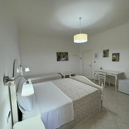 White Salento Bed and Breakfast